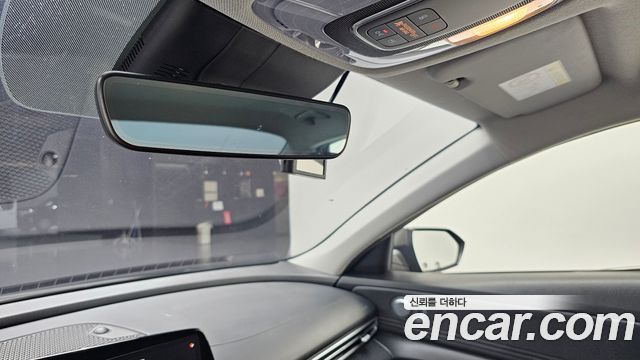 Hyundai AVANTE 2021 — photo 25