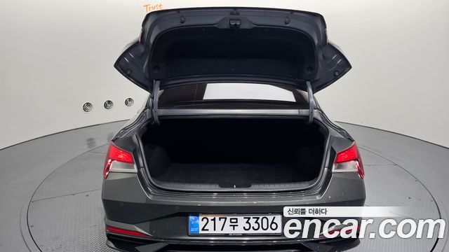 Hyundai AVANTE 2021 — photo 26