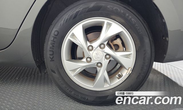 Hyundai AVANTE 2021 — photo 7