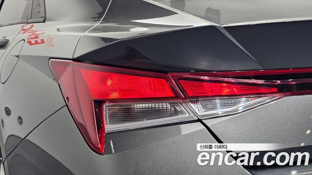 Hyundai AVANTE 2021 — photo 9
