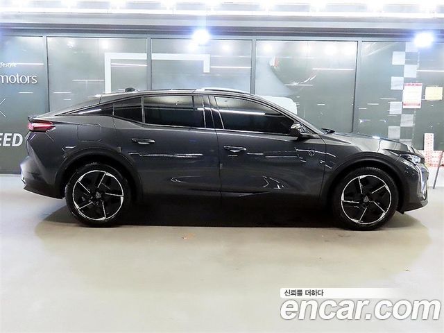 Peugeot 408 2023 — photo 8