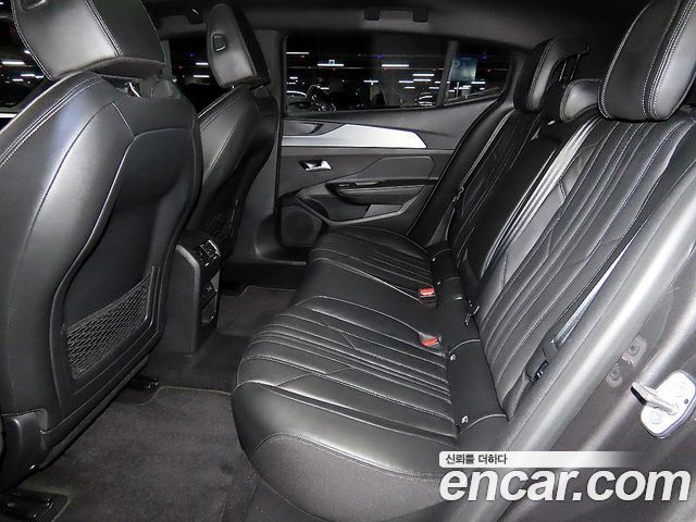 Peugeot 408 2023 — photo 12
