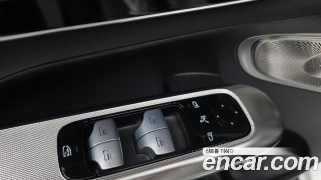 Mercedes-Benz GLC-Class 2024 — photo 28