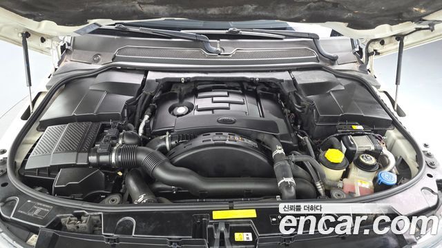 Land Rover Discovery 2014 — photo 5