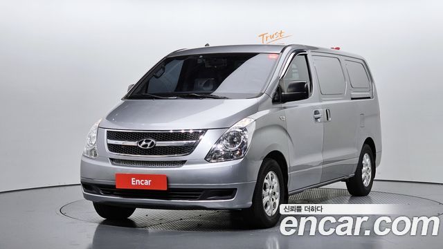 Hyundai Starex 2015 — photo 1