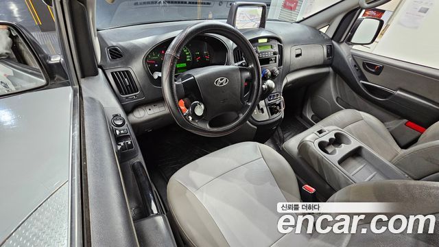 Hyundai Starex 2015 — photo 7
