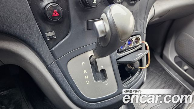 Hyundai Starex 2015 — photo 9