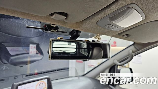 Hyundai Starex 2015 — photo 18
