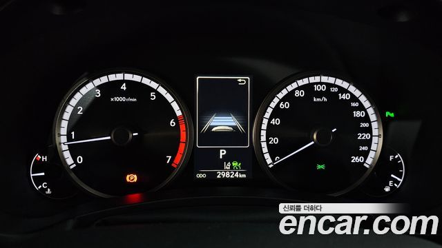 Lexus NX 2020 — photo 11