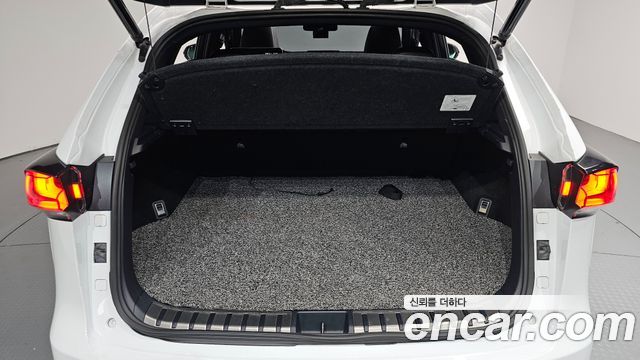 Lexus NX 2020 — photo 26