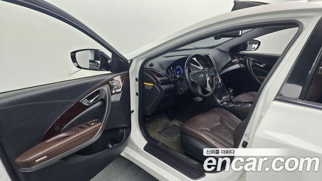 Hyundai Grandeur 2013 — photo 17