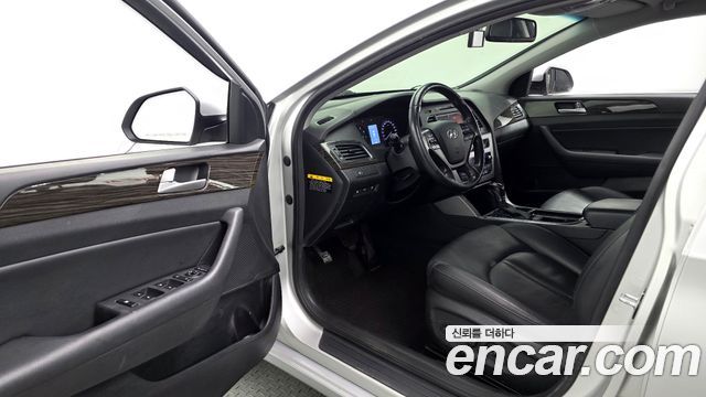Hyundai Sonata 2015 — photo 13