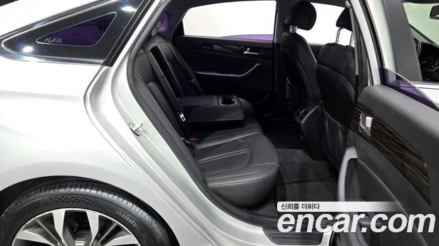 Hyundai Sonata 2015 — photo 17