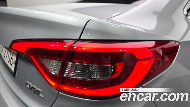 Hyundai Sonata 2015 — photo 9