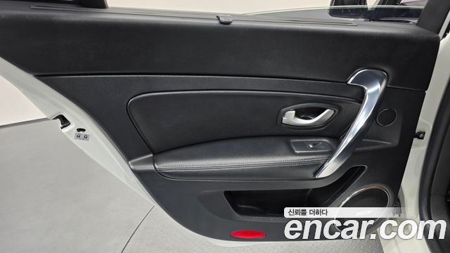 Renault Korea SM5  2012 — photo 15
