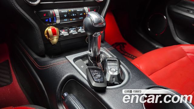 Ford Mustang 2019 — photo 12