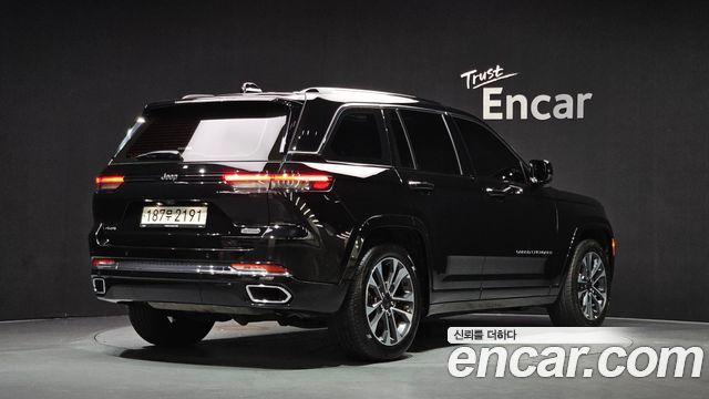 Jeep Cherokee 2023 — photo 2
