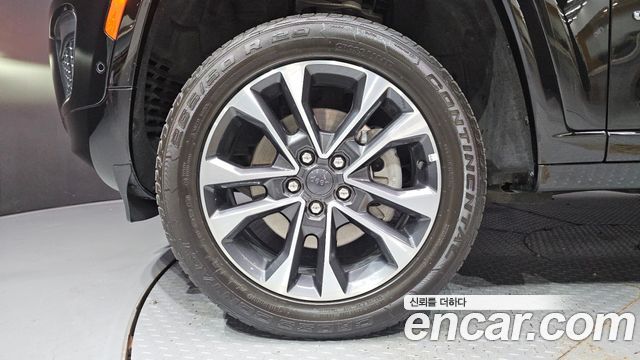 Jeep Cherokee 2023 — photo 5