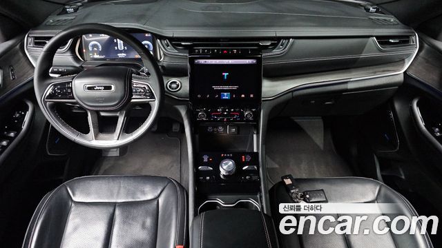 Jeep Cherokee 2023 — photo 10