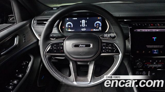 Jeep Cherokee 2023 — photo 19
