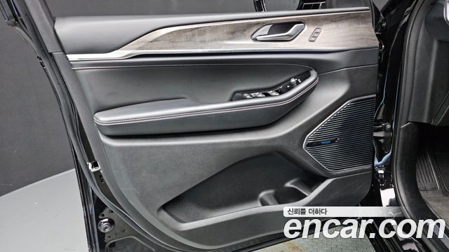 Jeep Cherokee 2023 — photo 14