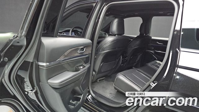 Jeep Cherokee 2023 — photo 16