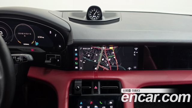 Porsche Taycan 2022 — photo 18