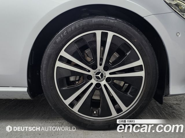 Mercedes-Benz E-Class 2021 — photo 5