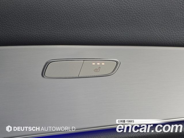 Mercedes-Benz E-Class 2021 — photo 16