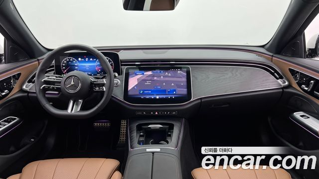 Mercedes-Benz E-Class 2026 — photo 7