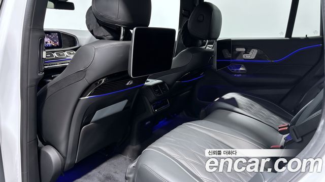Mercedes-Benz GLS-Class 2026 — photo 11