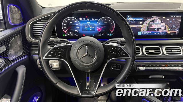 Mercedes-Benz GLS-Class 2026 — photo 12