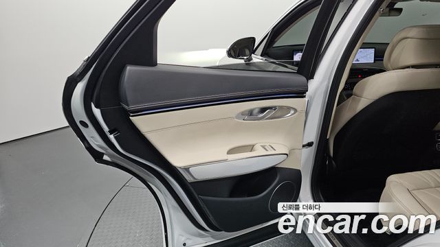 Genesis GV70 2025 — photo 15
