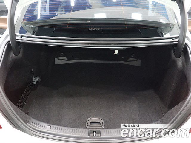 Mercedes-Benz E-Class 2018 — photo 5