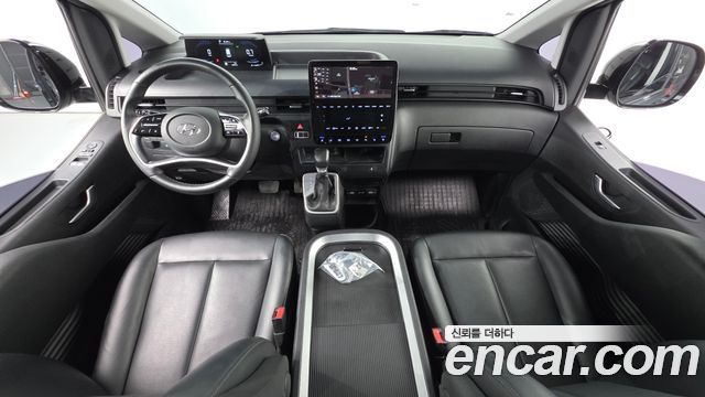 Hyundai Staria 2022 — photo 10