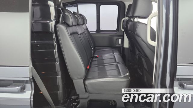 Hyundai Staria 2022 — photo 17