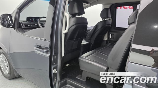 Hyundai Staria 2022 — photo 18