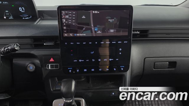 Hyundai Staria 2022 — photo 19