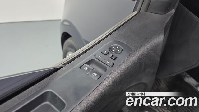 Hyundai Staria 2022 — photo 28