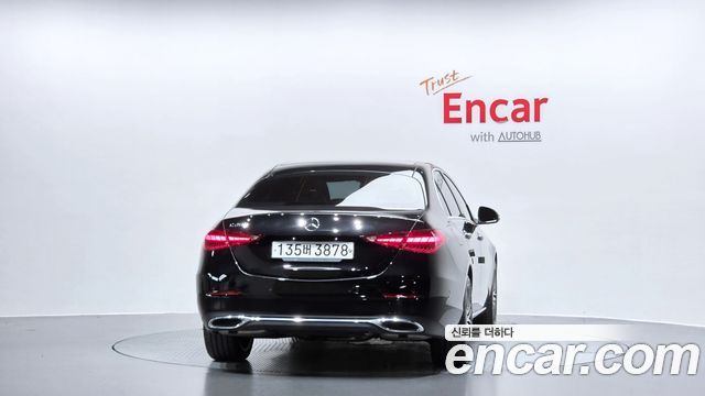 Mercedes-Benz C-Class 2023 — photo 4
