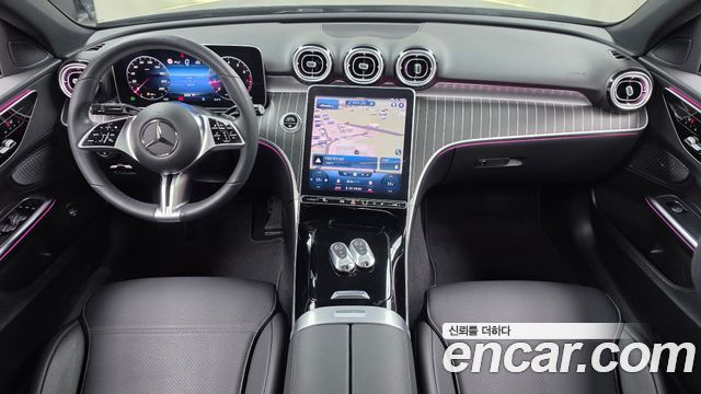 Mercedes-Benz C-Class 2023 — photo 10