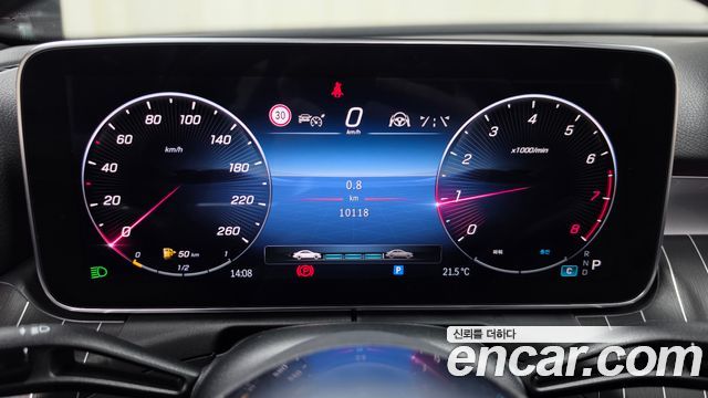 Mercedes-Benz C-Class 2023 — photo 11