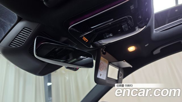 Mercedes-Benz C-Class 2023 — photo 30