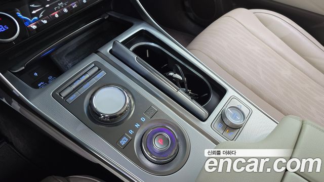 Genesis GV80 2023 — photo 12
