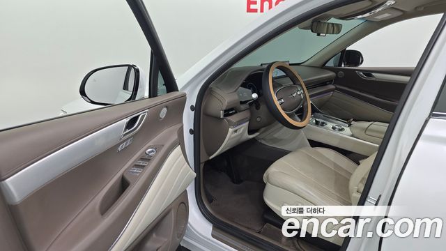 Genesis GV80 2023 — photo 13