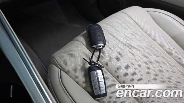 Genesis GV80 2023 — photo 21