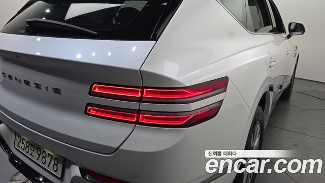 Genesis GV80 2023 — photo 9