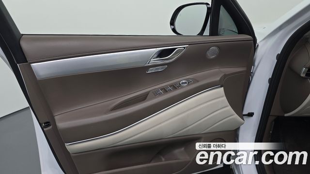 Genesis GV80 2023 — photo 14