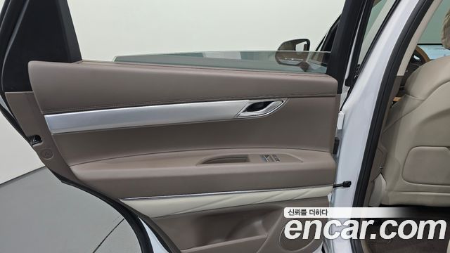 Genesis GV80 2023 — photo 15