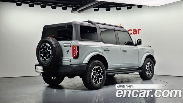 Ford Bronco 2023 — photo 2